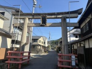 諸羽神社の鳥居