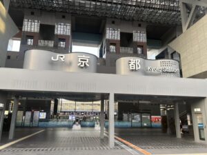 JR京都駅。早朝ランのスタート地点