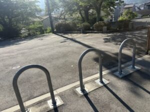 柳山橋の前の下り坂