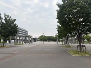早朝の梅小路公園