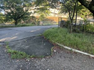 洛東高校へ向かう橋|安祥寺川と疏水が交わる場所