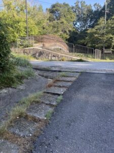 山ノ谷橋|御陵駅から疏水へ入る橋