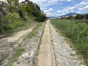 五条大橋より北の鴨川西岸