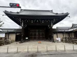 西本願寺の御影堂門