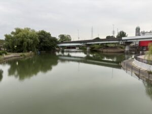 橋から見た水門