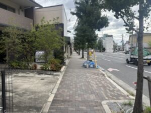 北野天満宮から東へ続く道