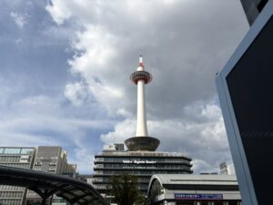 ゴール前の京都タワー