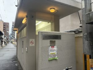 寺町姉小路の公衆トイレ(京都のアーケード商店街)