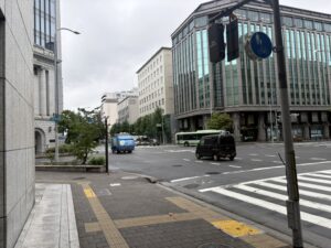 四条烏丸の交差点(京都のアーケード商店街)