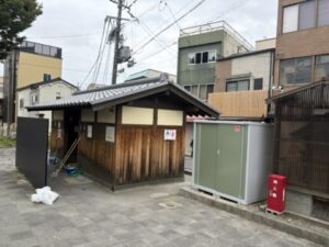 鴨川運河沿い、トイレ