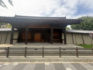 東寺の東大門（不開門）