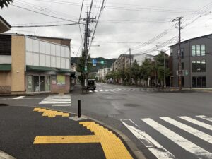岡崎丸太町の交差点