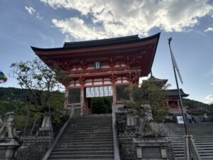 清水寺の仁王門