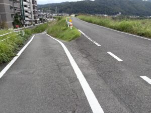 下り坂の自転車道