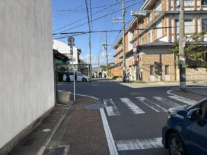 交差点をまっすぐ