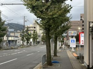 丸太町山越の交差点(ここを右折)