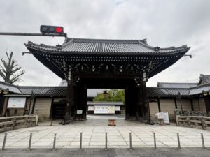 西本願寺の御影堂門