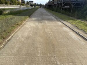 西岸の砂道