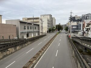 歩道橋から見た西大路通(南向き)