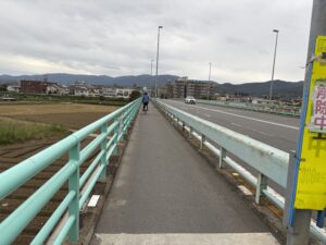 西大橋の歩道