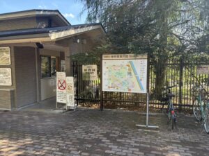 京都府立植物園の賀茂川門