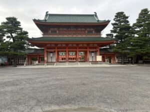 平安神宮の應天門(1周のゴール)