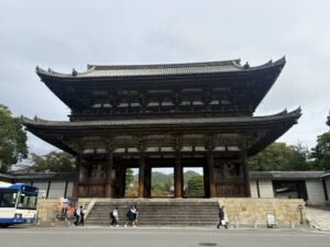 仁和寺の二王門