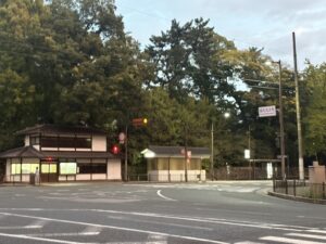 烏丸丸太町の交差点(京都御苑の前)