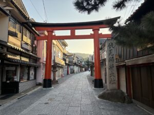 伏見稲荷大社の裏参道の鳥居