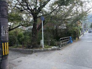 哲学の道の琵琶湖から12kmの標柱