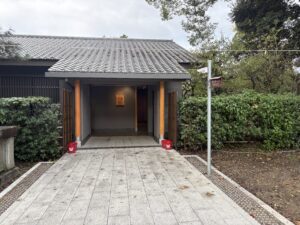 北野天満宮の参道のトイレ
